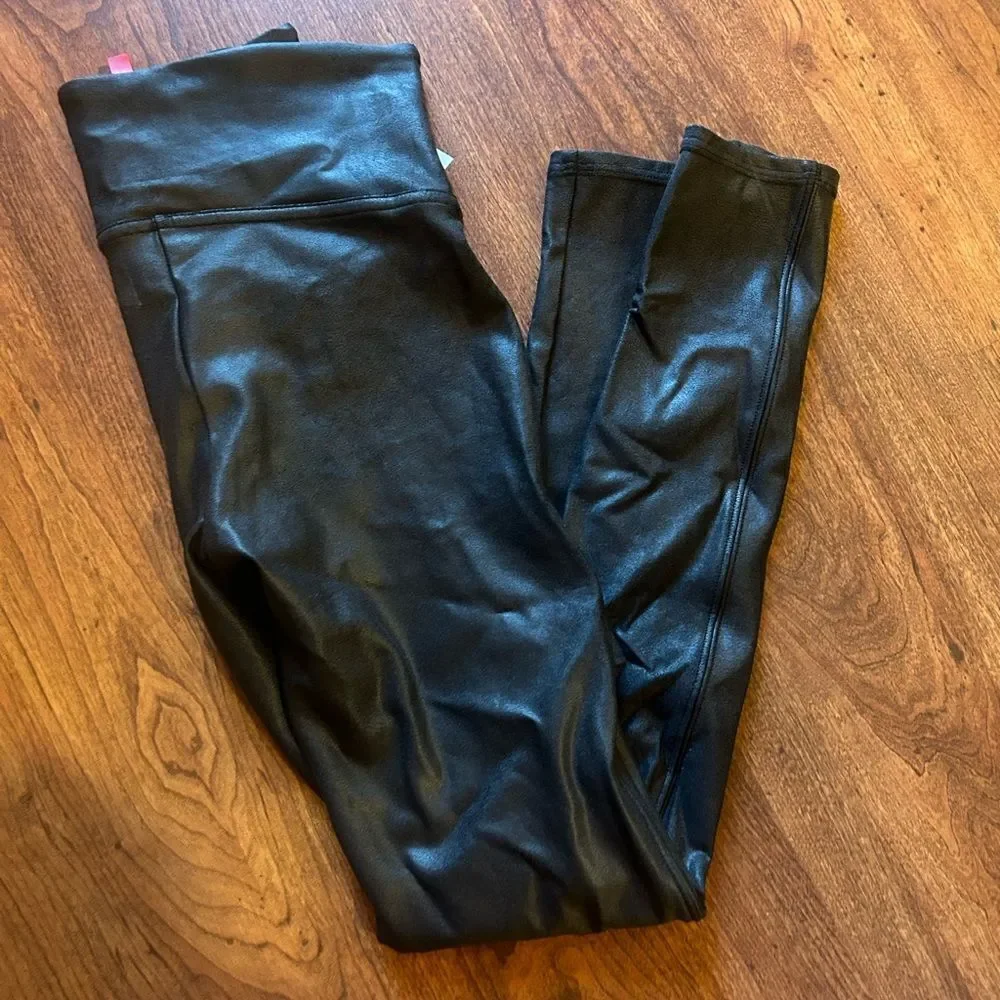 NWT Spanx Faux Leather Leggings Medium